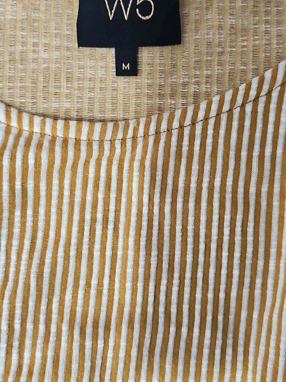 Womens Size Medium 2 Blouses - Picture 4 of 10